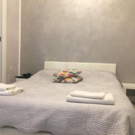 Studio Monte Ceneri Appartement Milaan Buitenkant foto
